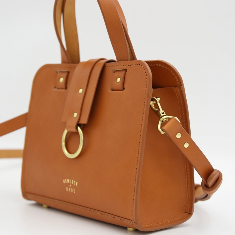 Hemlock & Hyde Mini Bowery in English tan